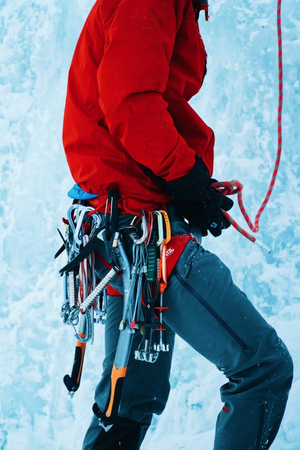 Ice Screw Pull-Out Strength: 17cm vs 22cm in Aerated vs Solid WI4 Ice - Field Torque Data